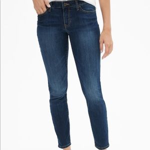 GAP Mid Rise Legging Skimmer Jeans